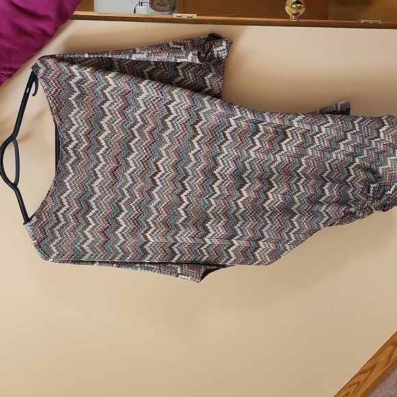 Le Chateau off shoulder, fine knit rouged side shirt. Ladies Medium, preowned - Picture 2 of 3